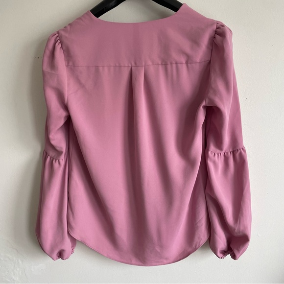 Medium Ladies Top - Picture 2 of 3